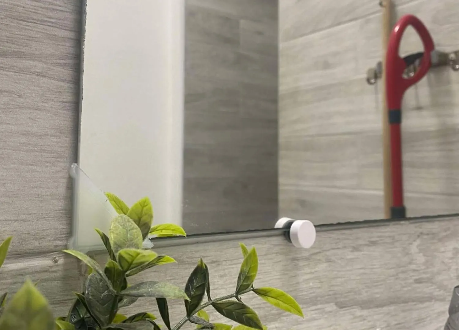 Joli T2 Refait A Neuf, Lumineux Et Accessible Apartment Marseille