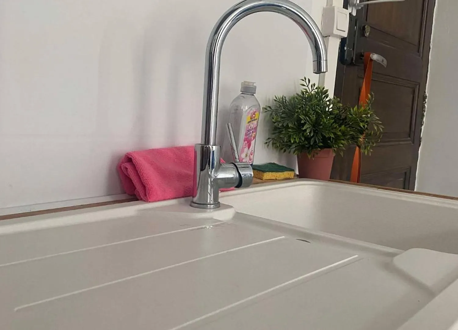 Joli T2 Refait A Neuf, Lumineux Et Accessible Apartment Marseille